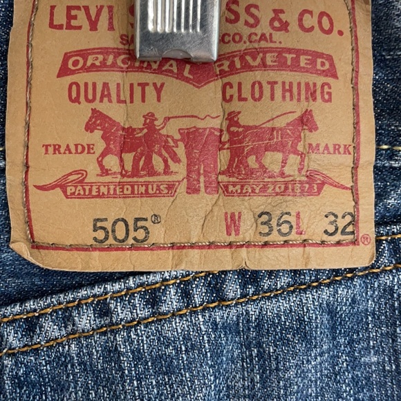 Men’s Levi 505 Jeans - Picture 4 of 6
